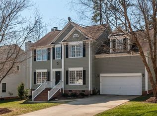 103 Duxbury Dr, Raleigh, NC 27607