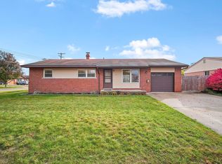 6972 Moccasin St, Westland, MI 48185