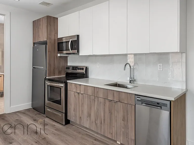125 Kings Hwy #3B — Photo 8