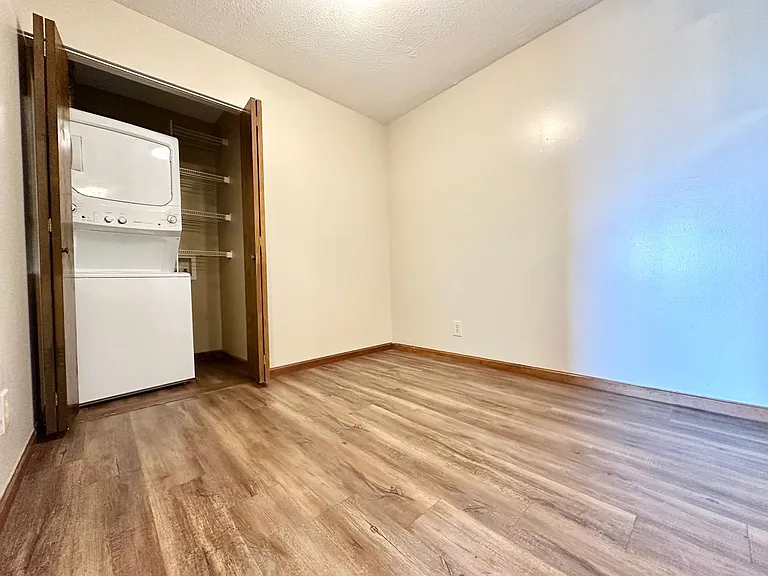 2208 Todd Dr — Photo 10