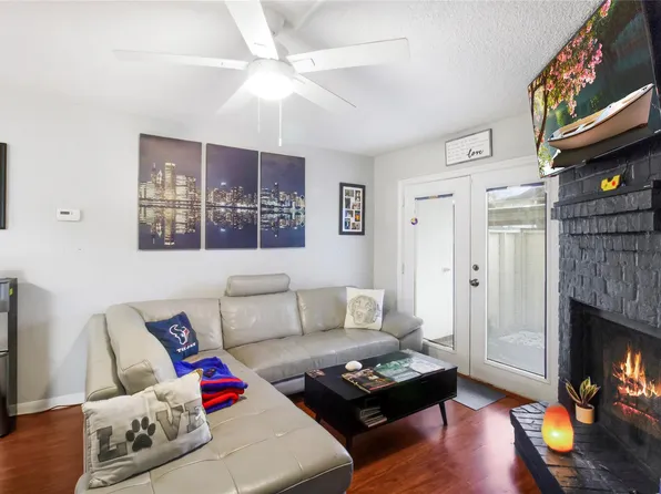 250 El Dorado Blvd APT 239, Webster, TX 77598