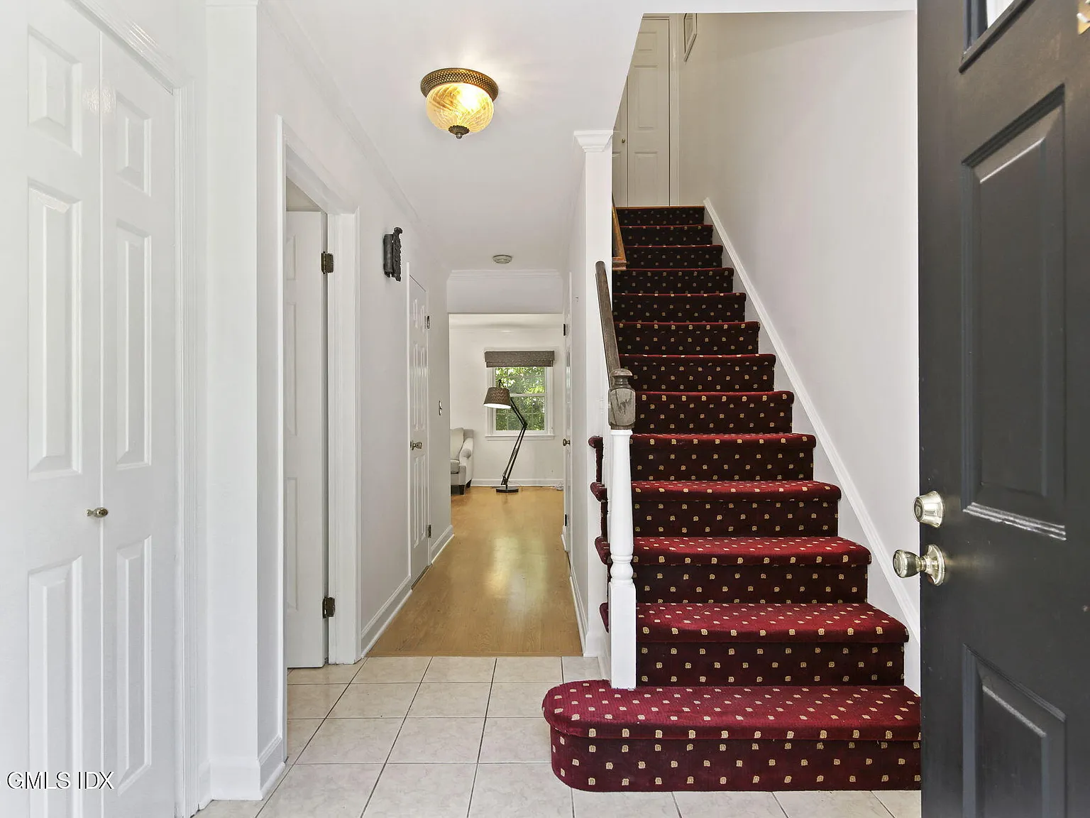 3 bed, 2.5 bath, 1900 sqft, $5,500 — Photo 3