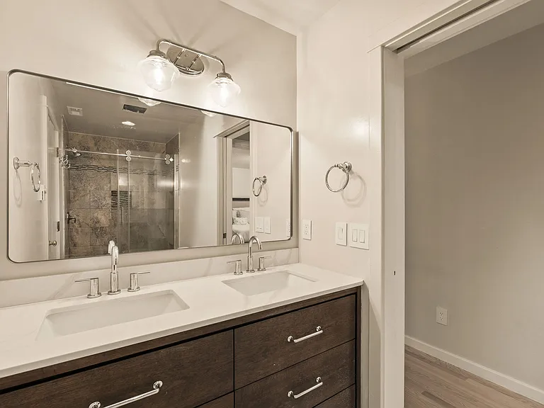 180 McDowell Dr — Photo 15