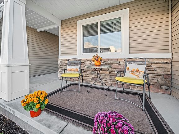 4th image of 1158 Briarcliff Dr