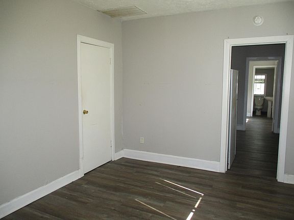 5th image of 137 S Sheridan Ave #137