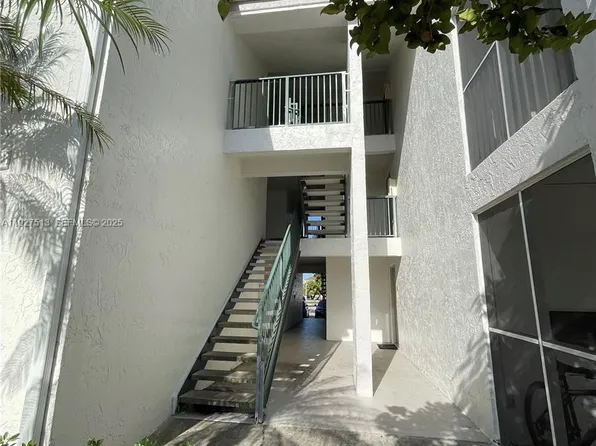 5686 Rock Island Rd APT 114, Fort Lauderdale, FL 33319