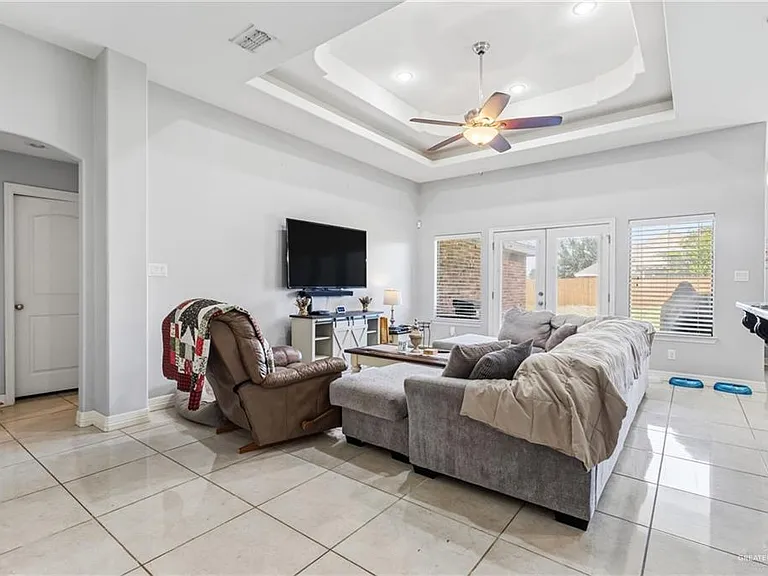 708 Dalobo Blvd — Photo 4