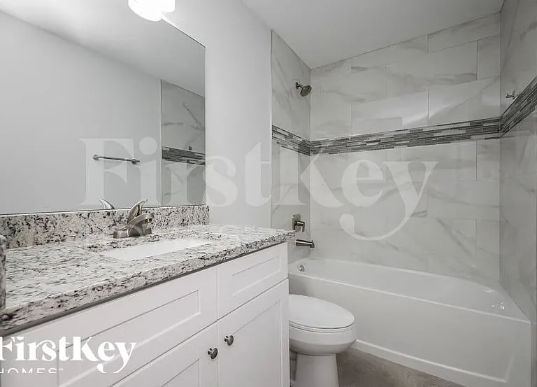 2506 63rd St W — Photo 14