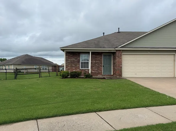 3511-3513 E Fairmont Pl, Broken Arrow, OK 74014