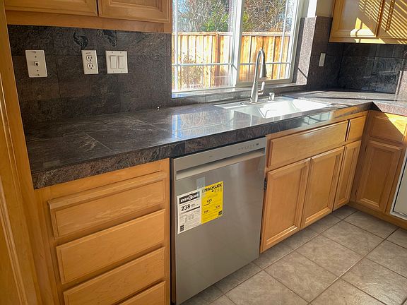 4th image of 34542 Mahogany Ln