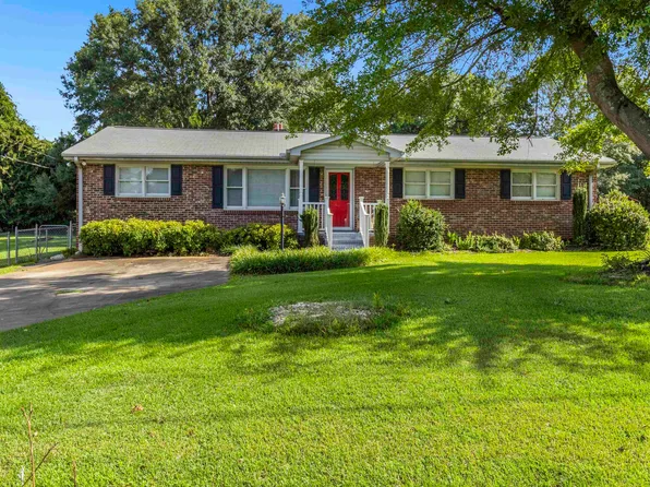 6111 Robin St, Spartanburg, SC 29303