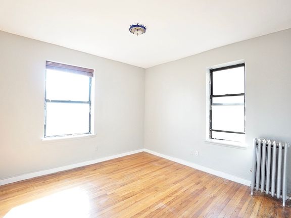 3rd image of 235 W 146th St #B19