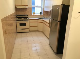 2376 23rd St #2, Astoria, NY 11105