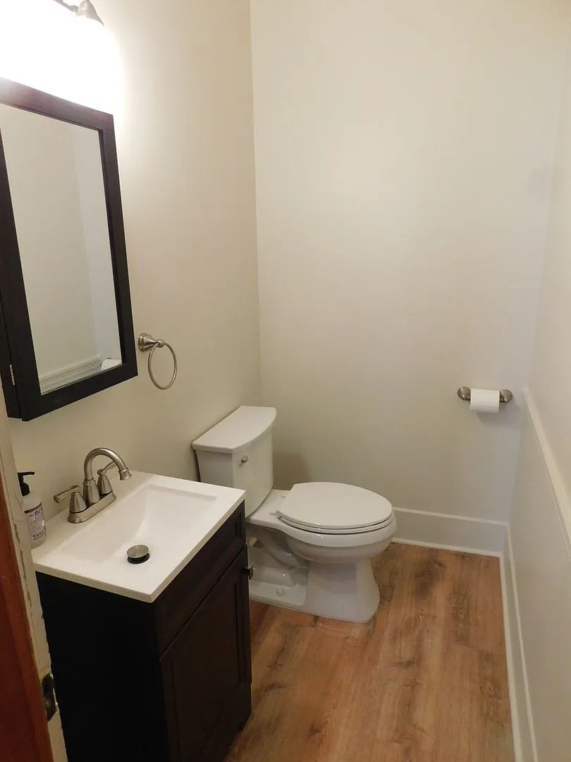 Charming 4-Bedroom Home in Wolfeboro, NH — Photo 4