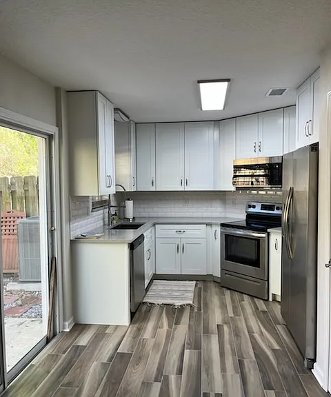 1595 Vineland Cir #C — Photo 11