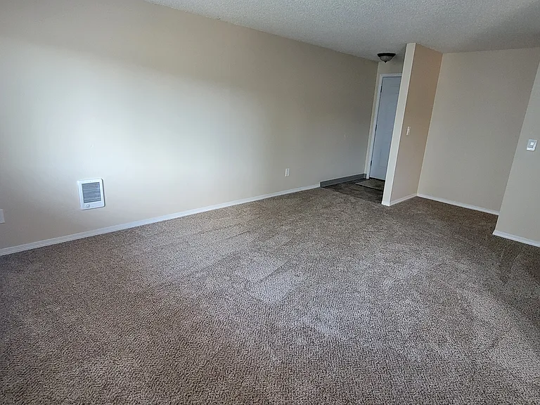 23134 NE Halsey St #10 — Photo 8