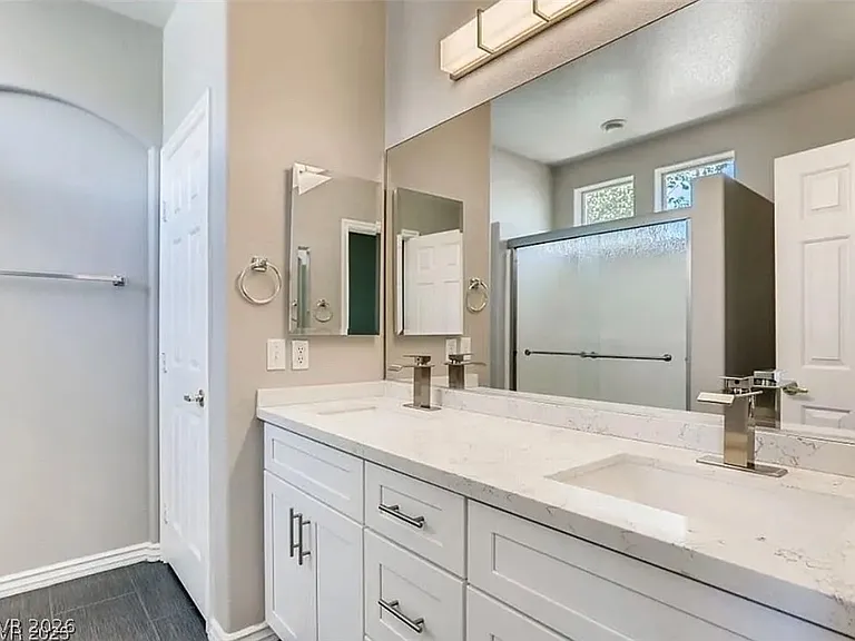 227 Charming Ct — Photo 12