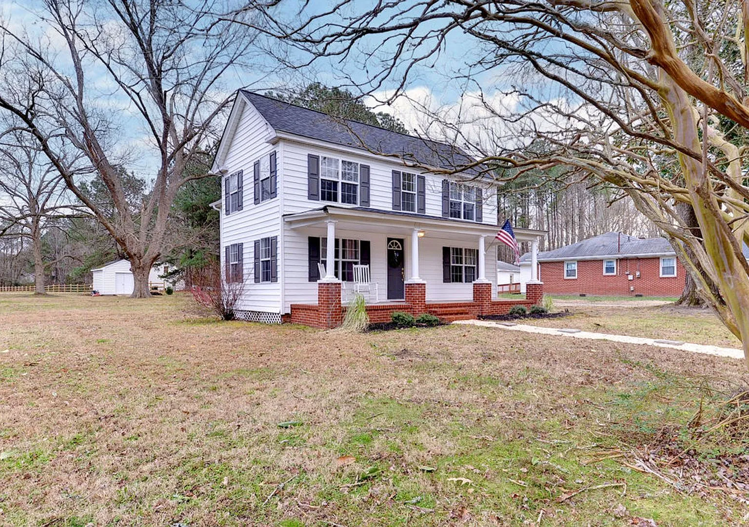 Renovated historic farmhouse in Yorktown — Photo 2