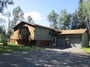 2157 Lake Selby Ct, North Pole, AK 99705