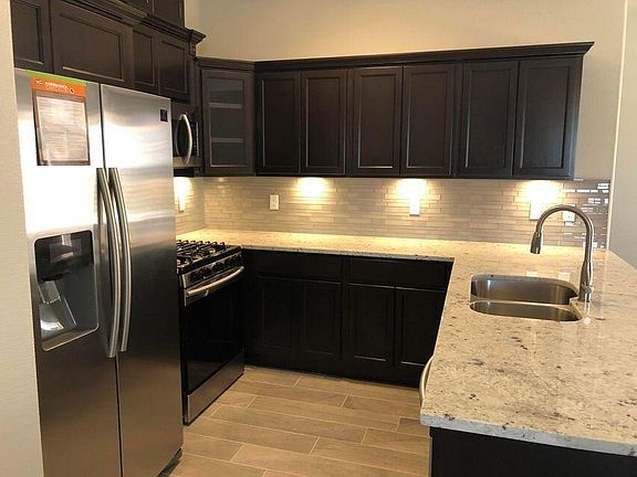 3rd image of 12837 Cliff Rock Ln