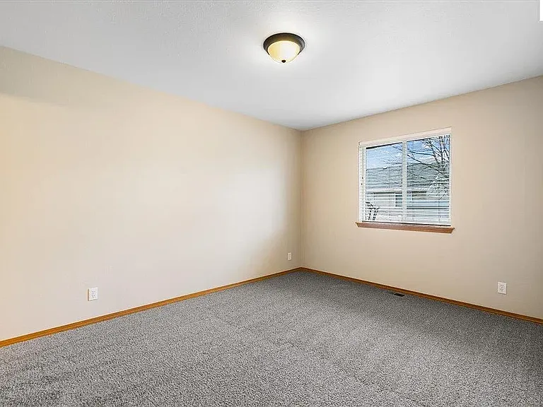 842 N Doryport Ct — Photo 12