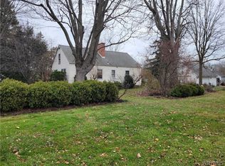 1690 Saunders Sett Rd, Lewiston, NY 14092