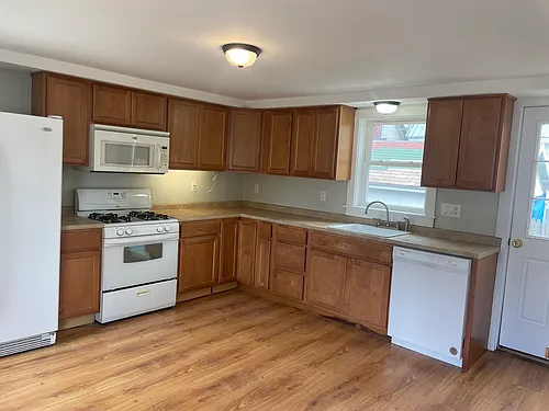 242 S Main St #2 Photo 1