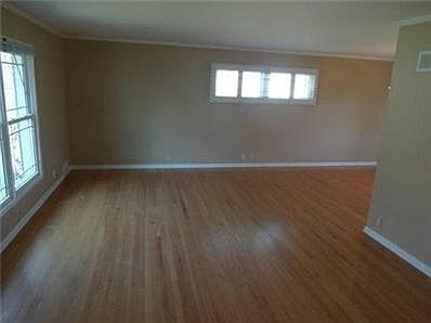3rd image of 7210 W 99th St