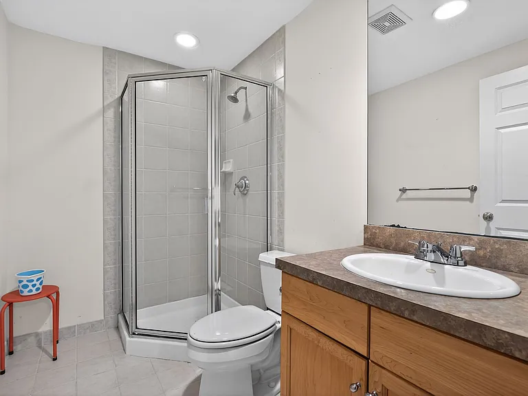 70 Winged Foot Dr — Photo 25