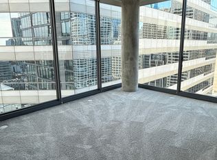 11 W Grand Ave, Chicago, IL 60654