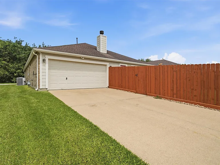 2018 Leisure Ln — Photo 25