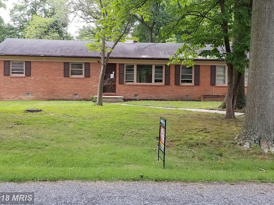 1st image of 9512 Sherwood Dr