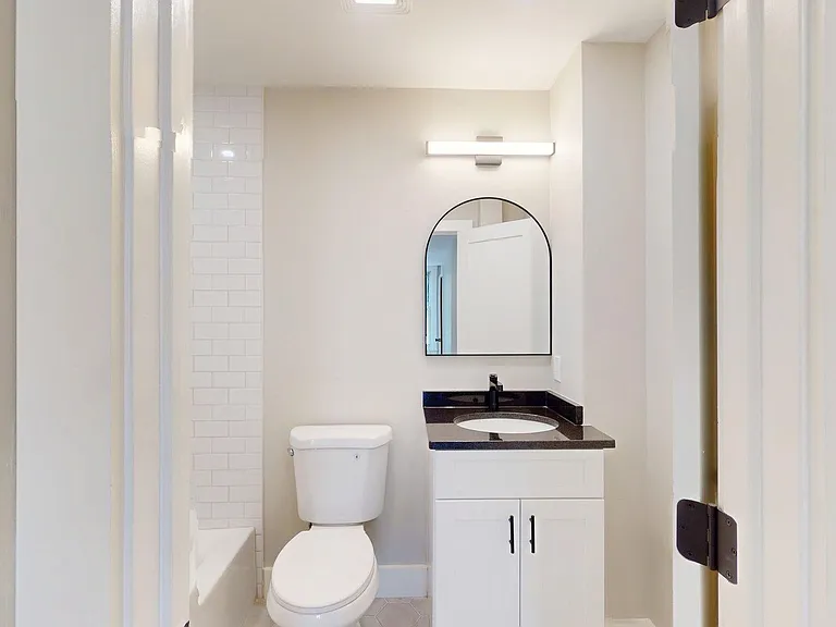 8 Curtis St #2 — Photo 7