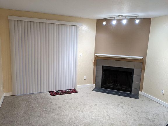 3rd image of 16817 Larch Way E