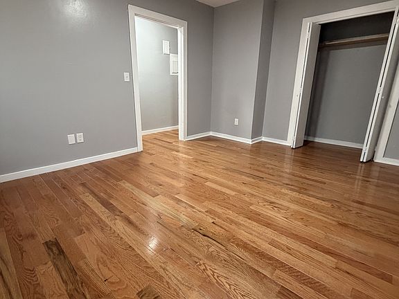 4th image of 88 Dewitt St #2A