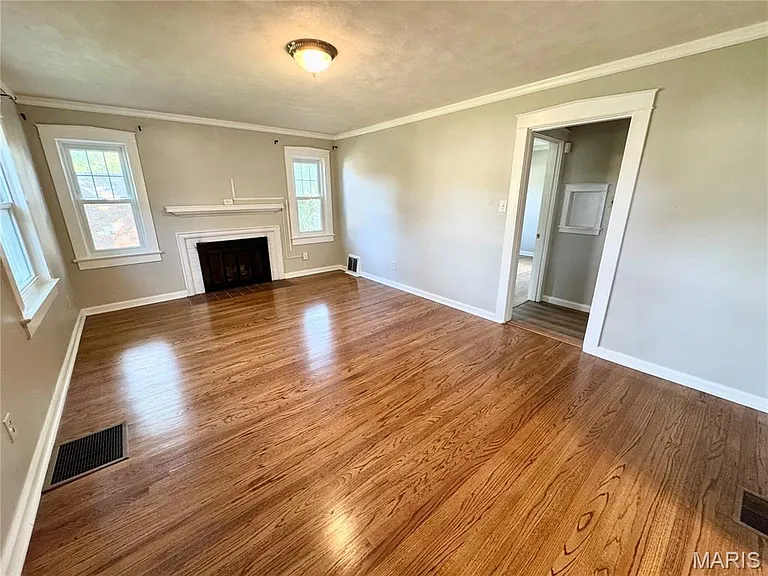 4720 Ruth St — Photo 4