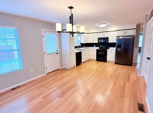 5477 W Basswood Ct, Springfield, MO 65802