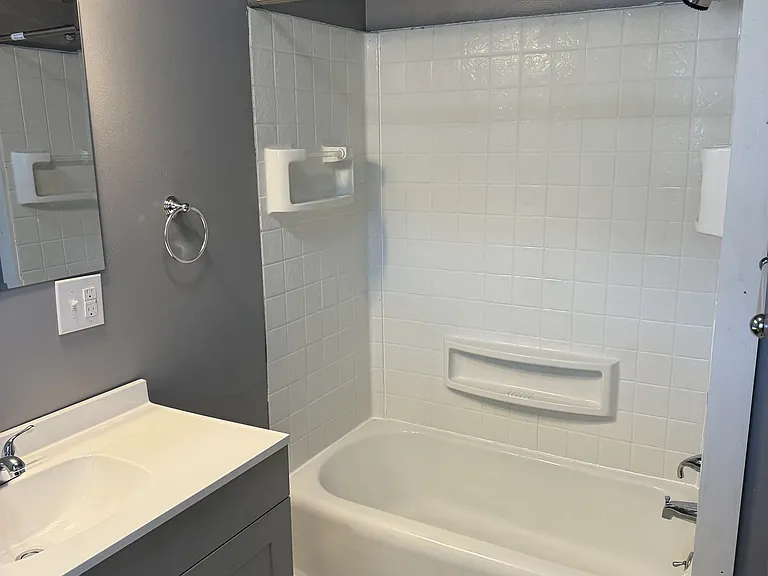 926 W Water St — Photo 10