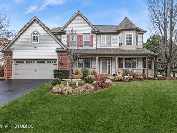 6170 Oakmont Ln, Gurnee, IL 60031