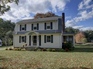 25 Chestnut Hill Rd, Glocester, RI 02814