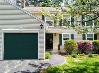 10 Greenwich Way #10, Kennebunk, ME 04043