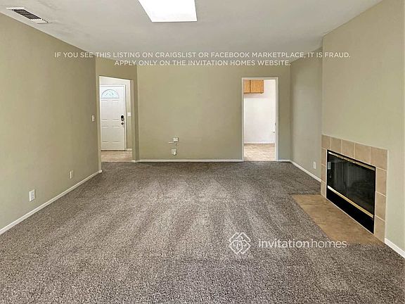 3rd image of 1520 Gladstone Dr