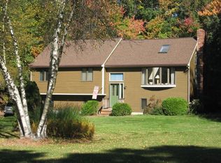 3 E Applewood Dr, Charlton, MA 01507