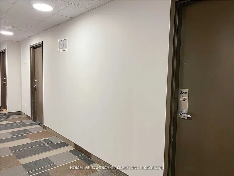 158 King St N #2201 — Photo 6