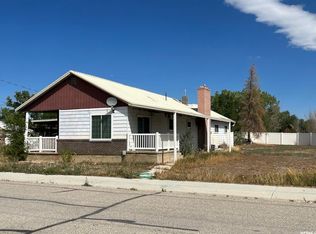 520 W 40 N, Cleveland, UT 84518