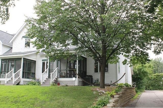 1st image of 3728 Harriet Ave