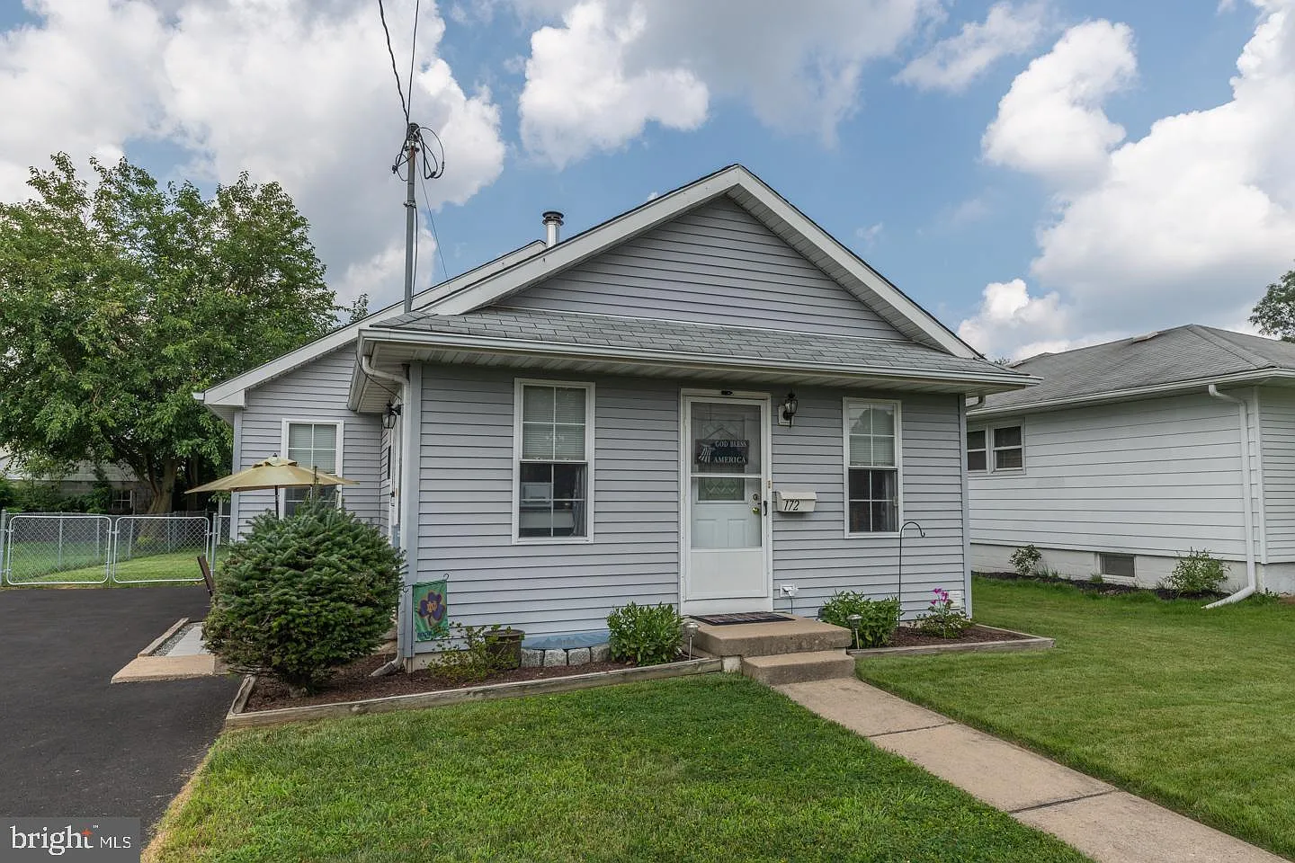 172 Anderson Ave photo 1