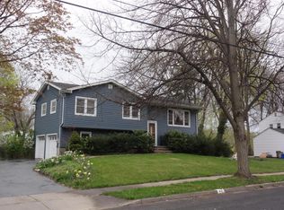 40 Essie Dr, Matawan, NJ 07747