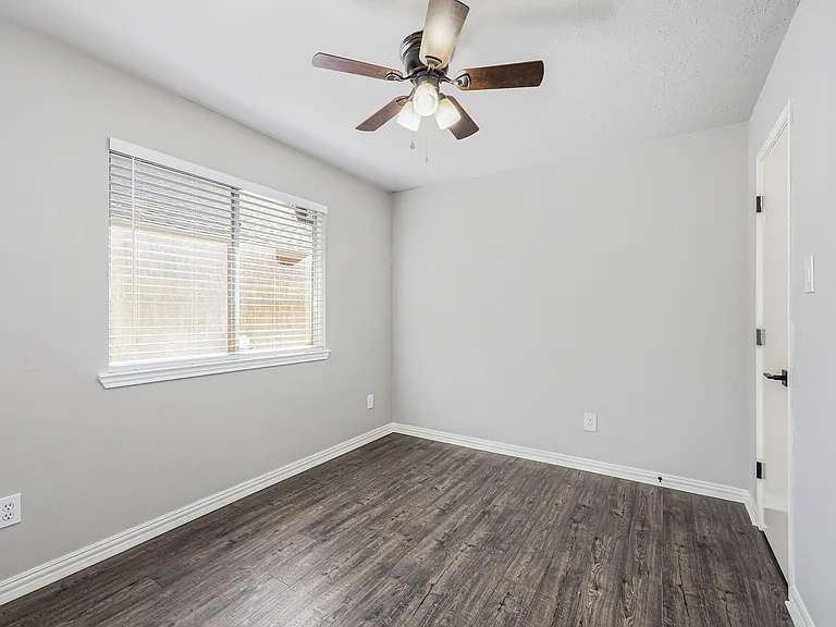 18234 Campbellford Dr — Photo 12