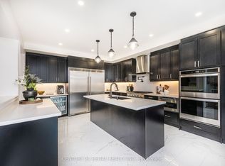 1428 Lawson St, Innisfil, ON L9S 0N7